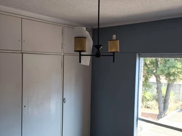 2 Bedroom Flat & Apartment