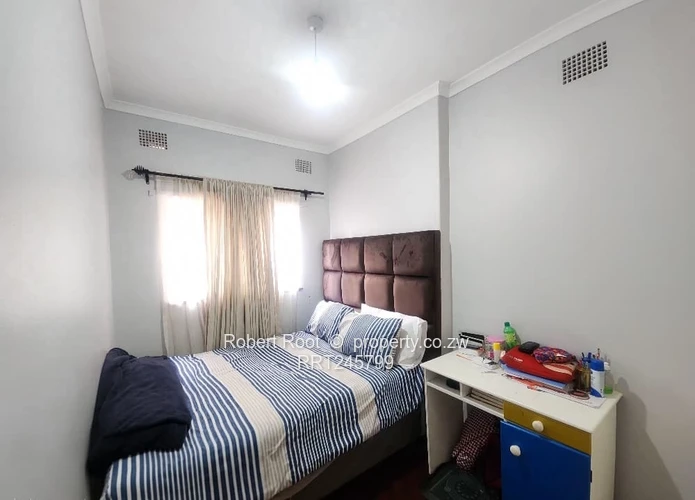 Neat 4 Bedroom House to Rent In Greendale