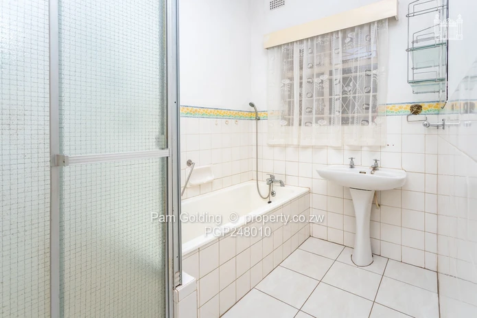 Garden Flat To Rent In Avondale west