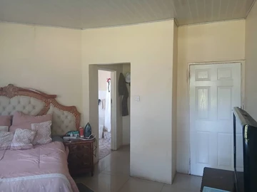 4 Bedroom Garden Flat