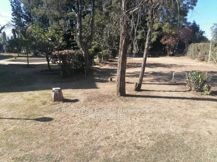 Old Marlborough 5beds house 4269sqm . Potential for redevelopment deeds