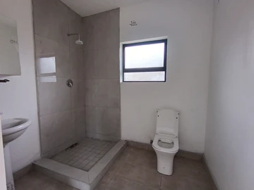 3 Bedroom Garden Flat