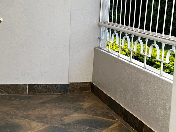 3 Bedroom Flat & Apartment