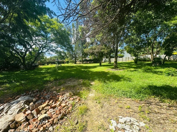 Stands & Residential Land