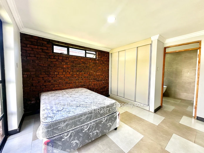 Spacious 2 bed cluster unit 