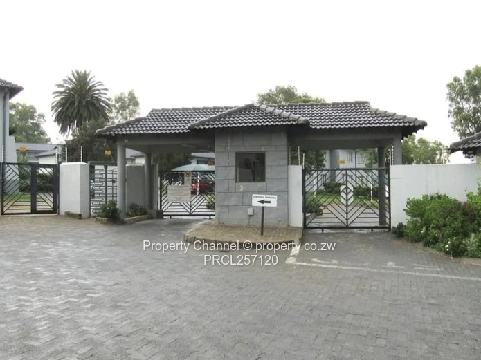 1-Bed Apartment in Secure Gated Complex in Sharonlea - Johannesburg, SA