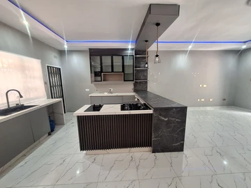 3 Bedroom Garden Flat