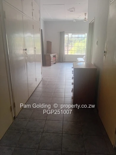 Main Residence And Cottage In Beitbridge