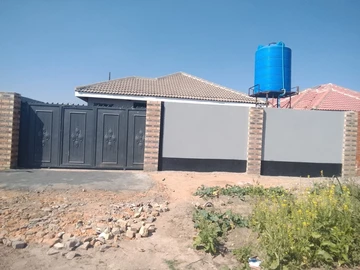 5 Bedroom House