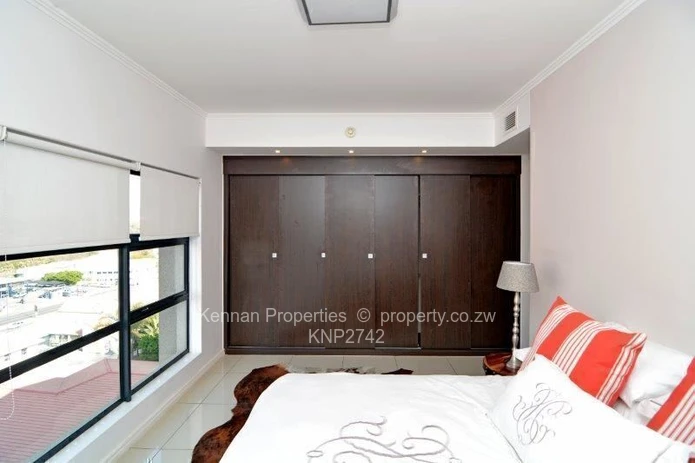 Luxurious upmarket hotel living apartment in Sandton, Johannesburg (Sole Mandate)