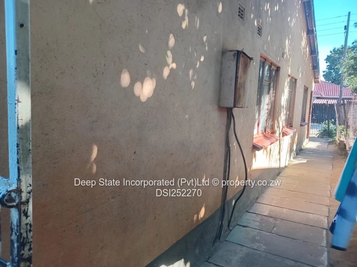 Mabvuku house for sale 