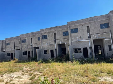 3 Bedroom Flat & Apartment