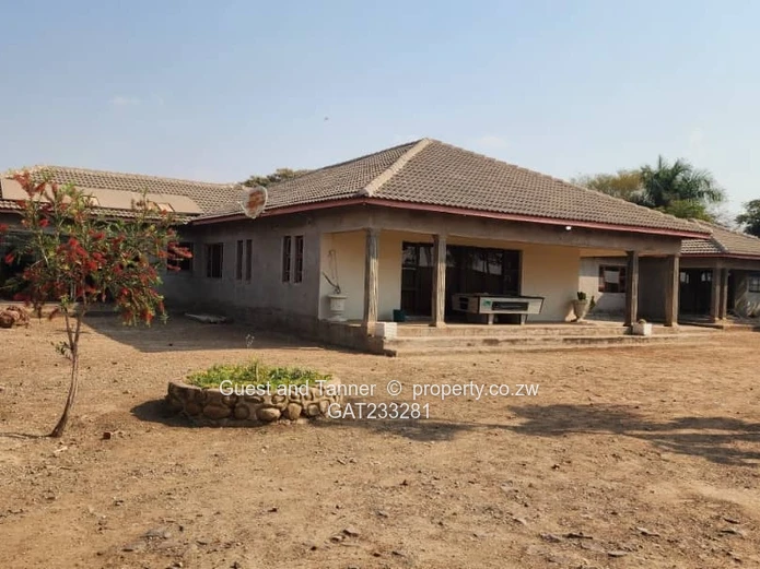 Norton Zimbabwe Property for Sale – Incomplete Galloway House with Clean Title and Boreholes