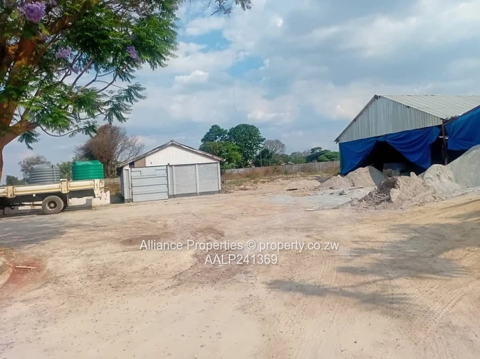 Marondera – Longlands Industrial Stand For Sale 