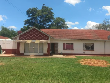 Solid 5 Bedroomed House