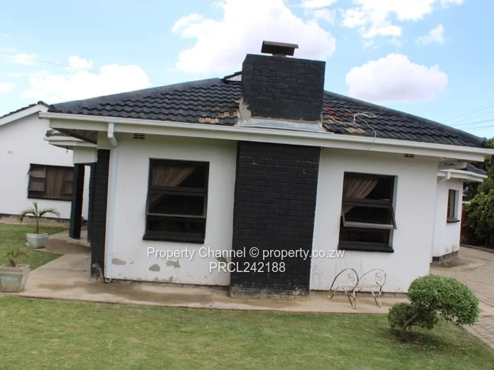 House For Sale In Mainway Meadows