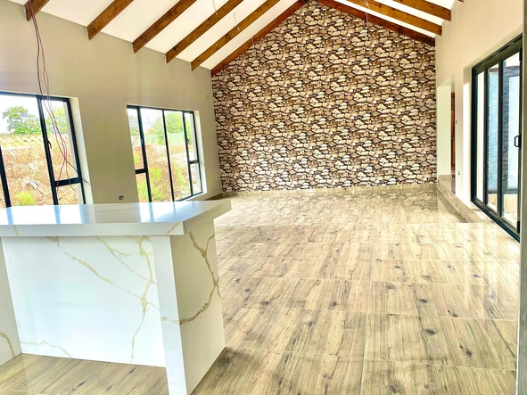 3 Bedroom Flat & Apartment