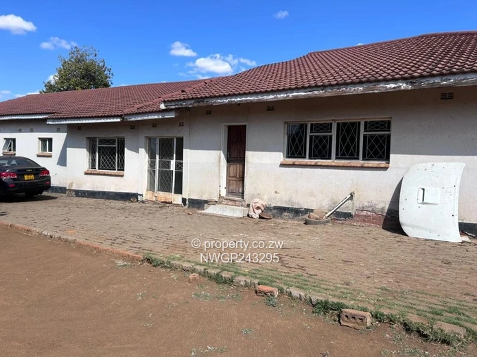 Investor’s Dream Fixer-Upper in Prime Woodlands, Bulawayo