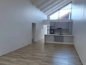 3 Bedroom Flat & Apartment