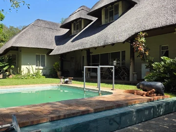 Hotel & Lodge
