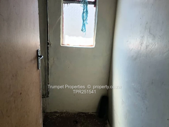 4 Bedroom Family Home In Dzivarasekwa 3 For Sale