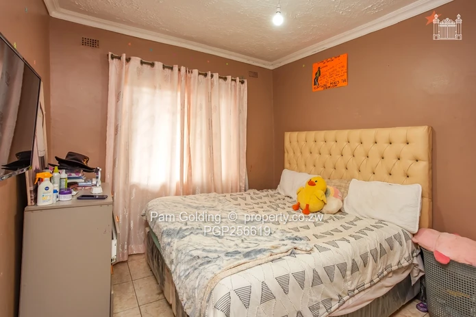 Neat and Spacious Family Home!