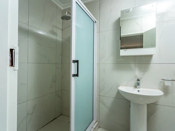 2 Bedroom Cottage