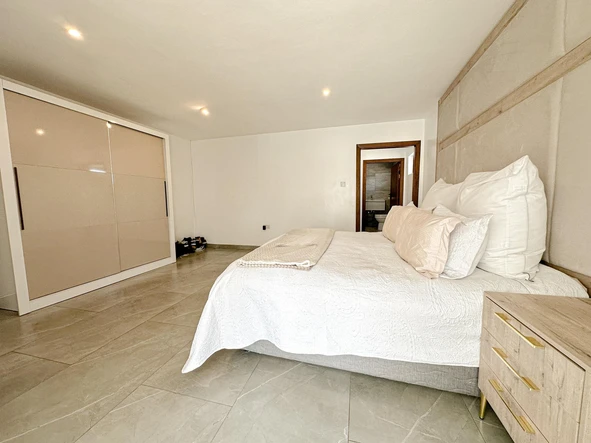 6 Bedroom Townhouse Complex