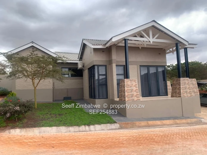 Elegant 3-Bedroom All-Ensuite Residence | Glen Lorne