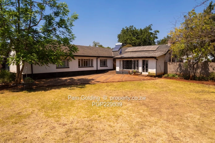 A Renovators Dream! / Investors Delight (Sole Mandate)