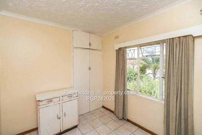 Tynwald Flat (Sole Mandate)