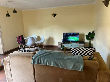 3 Bedroom Flat & Apartment