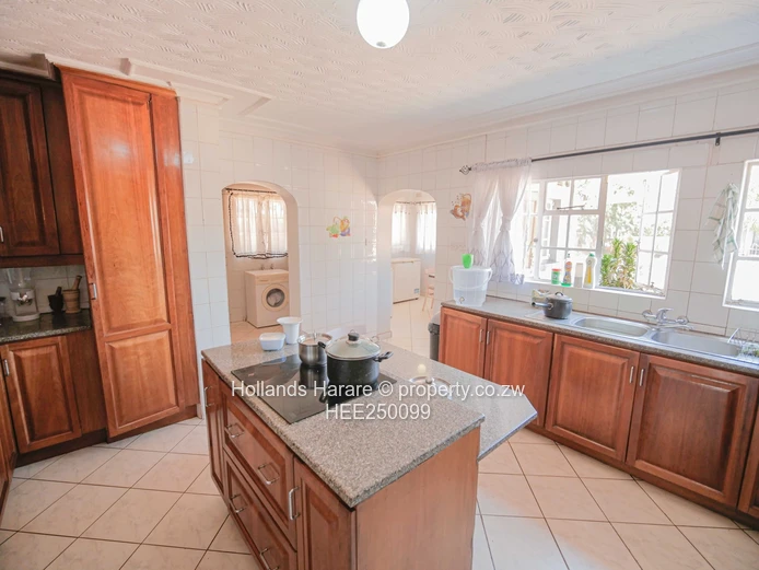 Neat property in Helensvale 