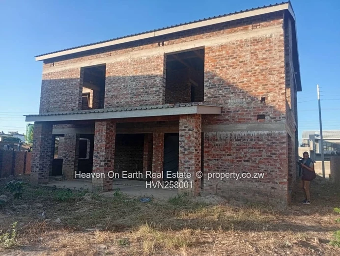 Townhouse/ flat for sale