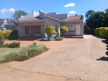 4 Bedroom Garden Flat