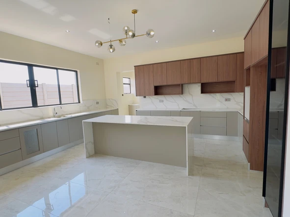 5 Bedroom House
