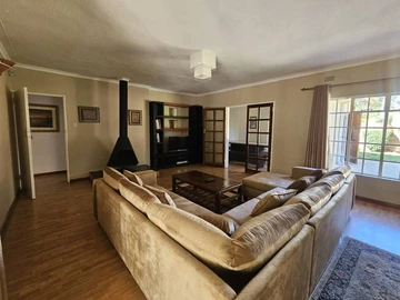 3 Bedroom Flat & Apartment