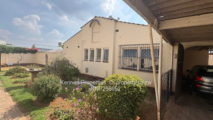 Charming 3-Bedroom Garden Flat In Avondale West (Sole Mandate)