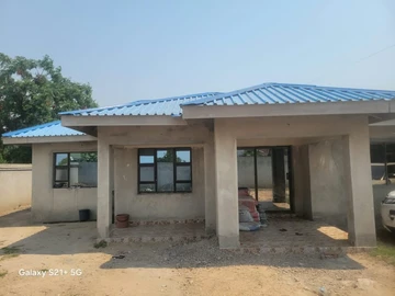 6 Bedroom House