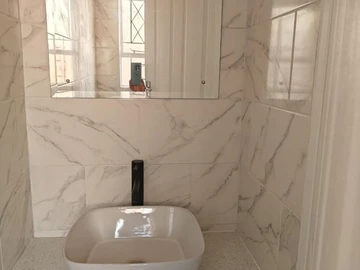 3 Bedroom Flat & Apartment