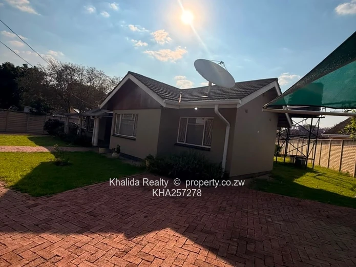 Eastlea Commercial property for rent 