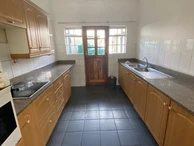 Neat duplex townhouse! 