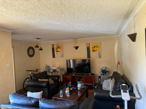 3 Bedroom Flat & Apartment