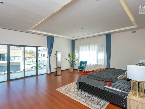 2 Unit Townhouse Complex