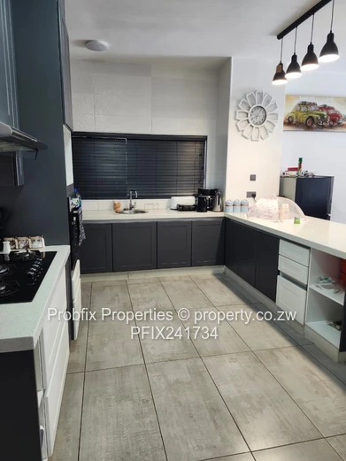 Avondale Duplex Cluster Home for Sale!