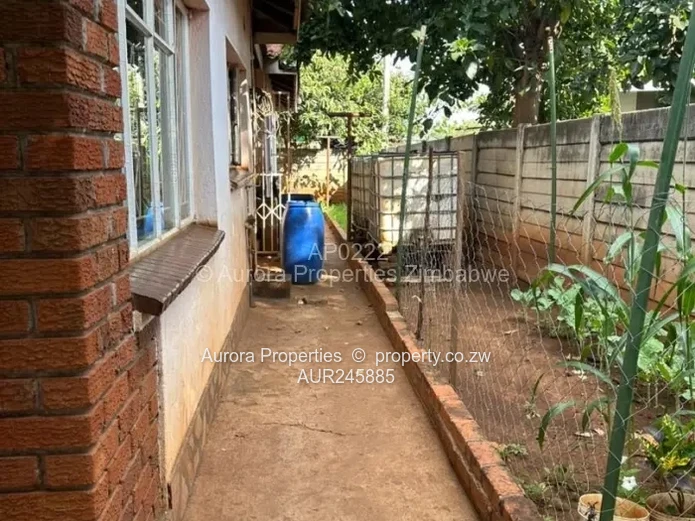 House For Sale in Bloomingdale