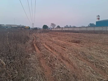 Commercial & Industrial Land