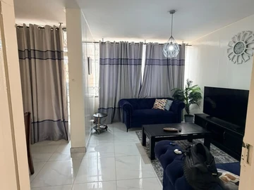2 Bedroom Flat & Apartment