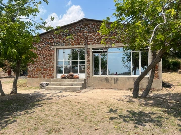 Farm & Agricultural Land