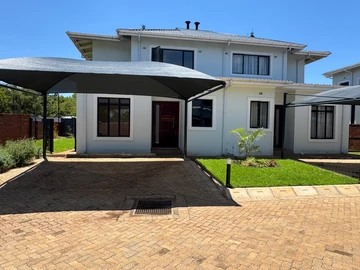 3 Bedroom Townhouse Complex